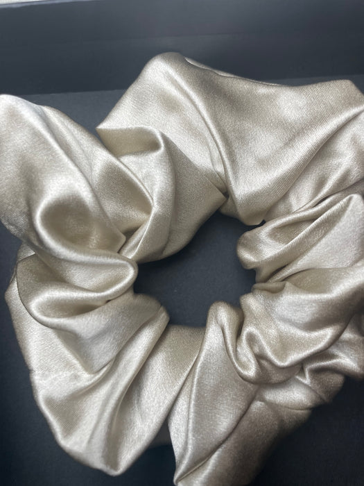 Pearl 100% Mulberry Silk Scrunchies
